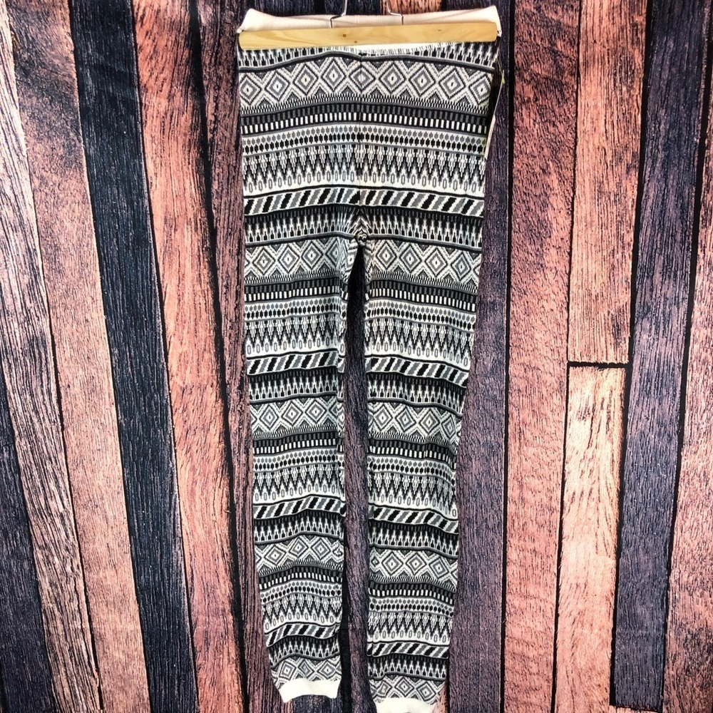 New Genuine Kids from Oshkosh Girls Sweater